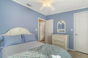 112 Oakwood Blvd W, Sarasota, FL 34237 - Photo 17