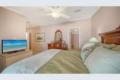 112 Oakwood Boulevard W, Sarasota, FL 34237 - Photo 13