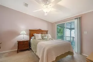 112 Oakwood Blvd W, Sarasota, FL 34237 - Photo 11