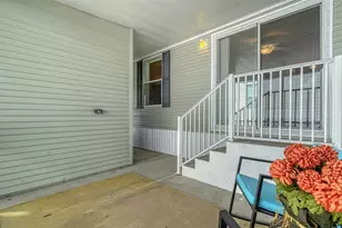 112 Oakwood Blvd W, Sarasota, FL 34237 - Photo 23