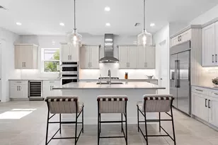 8043 Waterbend Trl, Sarasota, FL 34240 - Photo 17