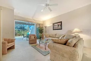 9559 Forest Hills Cir, Sarasota, FL 34238 - Photo 15