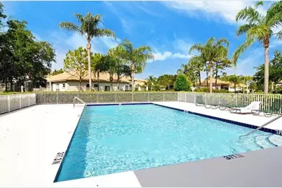 9559 Forest Hills Circle, Sarasota, FL 34238 - Photo 35