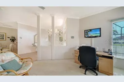 9559 Forest Hills Circle, Sarasota, FL 34238 - Photo 11