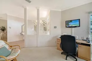 9559 Forest Hills Cir, Sarasota, FL 34238 - Photo 11