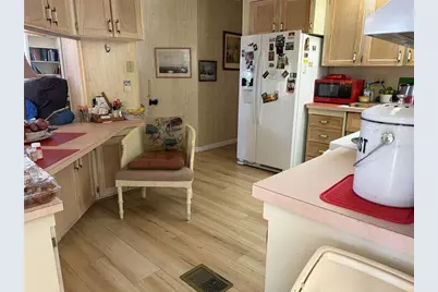 5136 Hidden Springs Avenue, Sarasota, FL 34234 - Photo 13