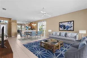 8025 Stirling Falls Cir, Sarasota, FL 34243 - Photo 13