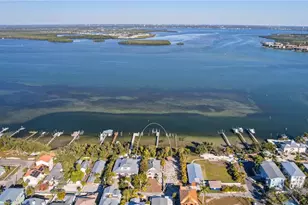 2308 Canasta Dr, Bradenton Beach, FL 34217 - Photo 37