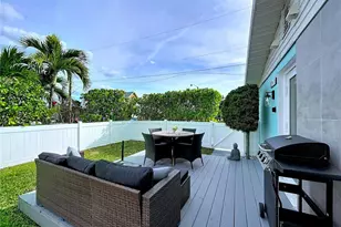 304 29th St, Holmes Beach, FL 34217 - Photo 33