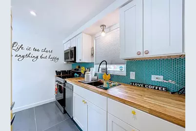 304 29th Street #A, Holmes Beach, FL 34217 - Photo 11