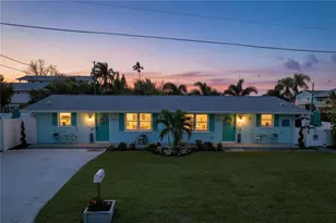 304 29th St, Holmes Beach, FL 34217 - Photo 3