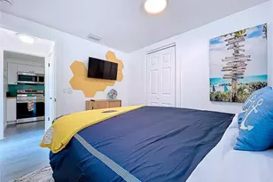 304 29th St, Holmes Beach, FL 34217 - Photo 25