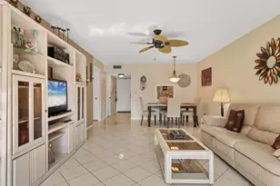 1330 Glen Oaks Dr E, Sarasota, FL 34232 - Photo 9