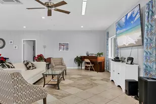 1330 Glen Oaks Dr E, Sarasota, FL 34232 - Photo 29