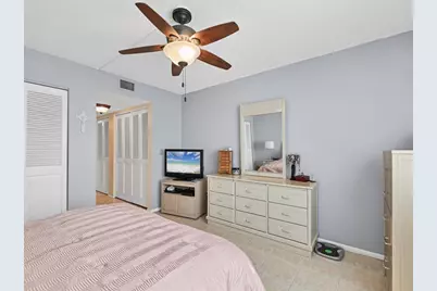 1330 Glen Oaks Drive E #174D, Sarasota, FL 34232 - Photo 19