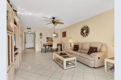 1330 Glen Oaks Drive E #174D, Sarasota, FL 34232 - Photo 5