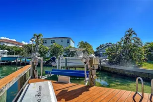 1005 Bogey Ln, Longboat Key, FL 34228 - Photo 57