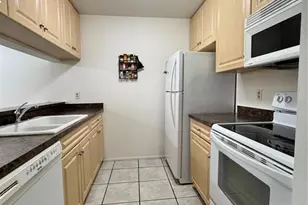 3610 59th Ave W, Bradenton, FL 34210 - Photo 13