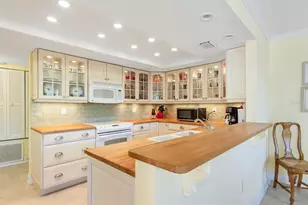 8767 Midnight Pass Rd, Sarasota, FL 34242 - Photo 7