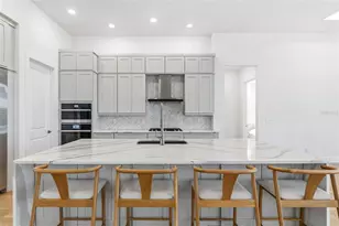 7982 Redonda Loop, Bradenton, FL 34202 - Photo 3