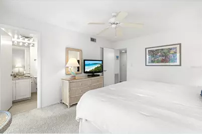 1300 N Portofino Drive #S206, Sarasota, FL 34242 - Photo 15