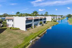 7193 W Country Club Dr N, Sarasota, FL 34243 - Photo 1