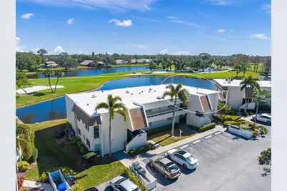 7193 W Country Club Drive N #237, Sarasota, FL 34243 - Photo 3