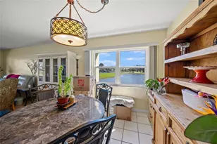 7193 W Country Club Dr N, Sarasota, FL 34243 - Photo 19