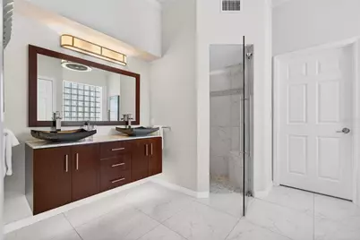 8023 Desoto Woods Drive, Sarasota, FL 34243 - Photo 27