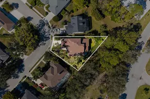 8023 Desoto Woods Dr, Sarasota, FL 34243 - Photo 5