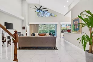 8023 Desoto Woods Dr, Sarasota, FL 34243 - Photo 11