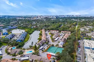 2701 Hidden Lake Dr N, Sarasota, FL 34237 - Photo 15