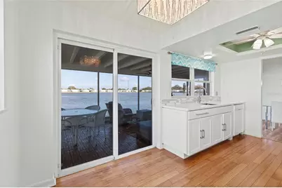 9785 Mainlands Boulevard W #1-B, Pinellas Park, FL 33782 - Photo 5