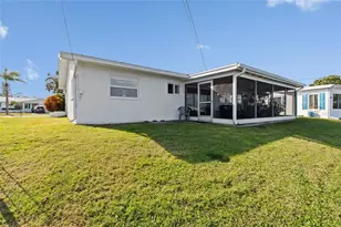 9785 Mainlands Blvd W, Pinellas Park, FL 33782 - Photo 17