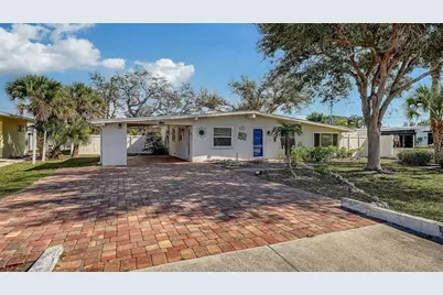 817 Harbor Drive S, Venice, FL 34285 - Photo 1