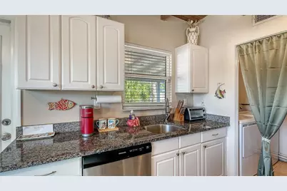 817 Harbor Drive S, Venice, FL 34285 - Photo 13