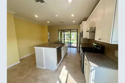 17043 Hampton Falls Terrace, Bradenton, FL 34202 - Photo 5