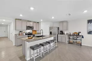 7511 Rosewood Garden Loop, Tampa, FL 33637 - Photo 3