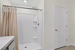 7511 Rosewood Garden Loop, Tampa, FL 33637 - Photo 19
