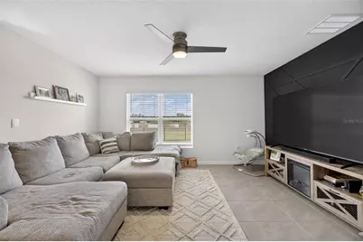7511 Rosewood Garden Loop, Tampa, FL 33637 - Photo 11