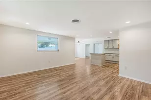 2374 Arlington St, Sarasota, FL 34239 - Photo 5