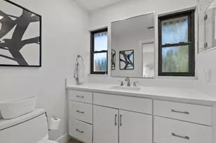 6835 Roxbury Dr, Sarasota, FL 34231 - Photo 21