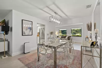 6835 Roxbury Drive, Sarasota, FL 34231 - Photo 7