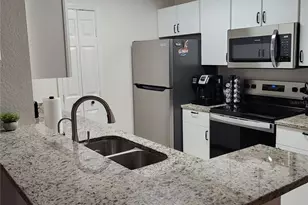 8926 Manor Loop Circle, Lakewood Ranch, FL 34202 - Photo 7