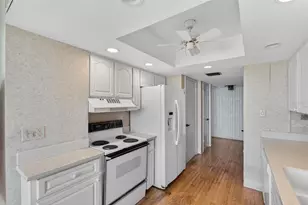 1111 N Gulfstream Ave, Sarasota, FL 34236 - Photo 11