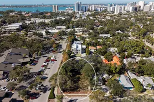 654 Lafayette Ct, Sarasota, FL 34236 - Photo 5