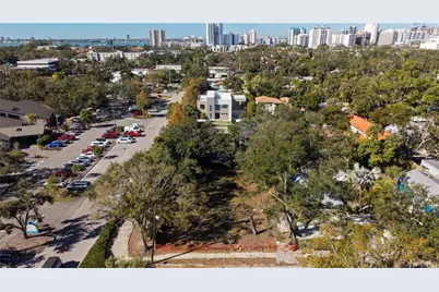 654 Lafayette Court, Sarasota, FL 34236 - Photo 7