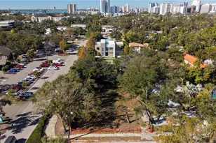 654 Lafayette Ct, Sarasota, FL 34236 - Photo 7