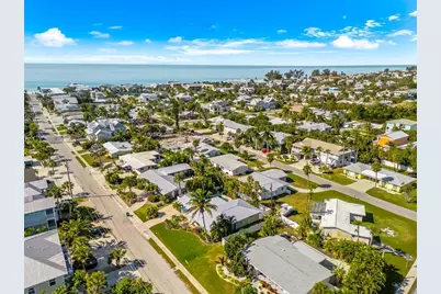 310 66th Street, Holmes Beach, FL 34217 - Photo 57