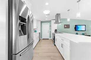 310 66th St, Holmes Beach, FL 34217 - Photo 7